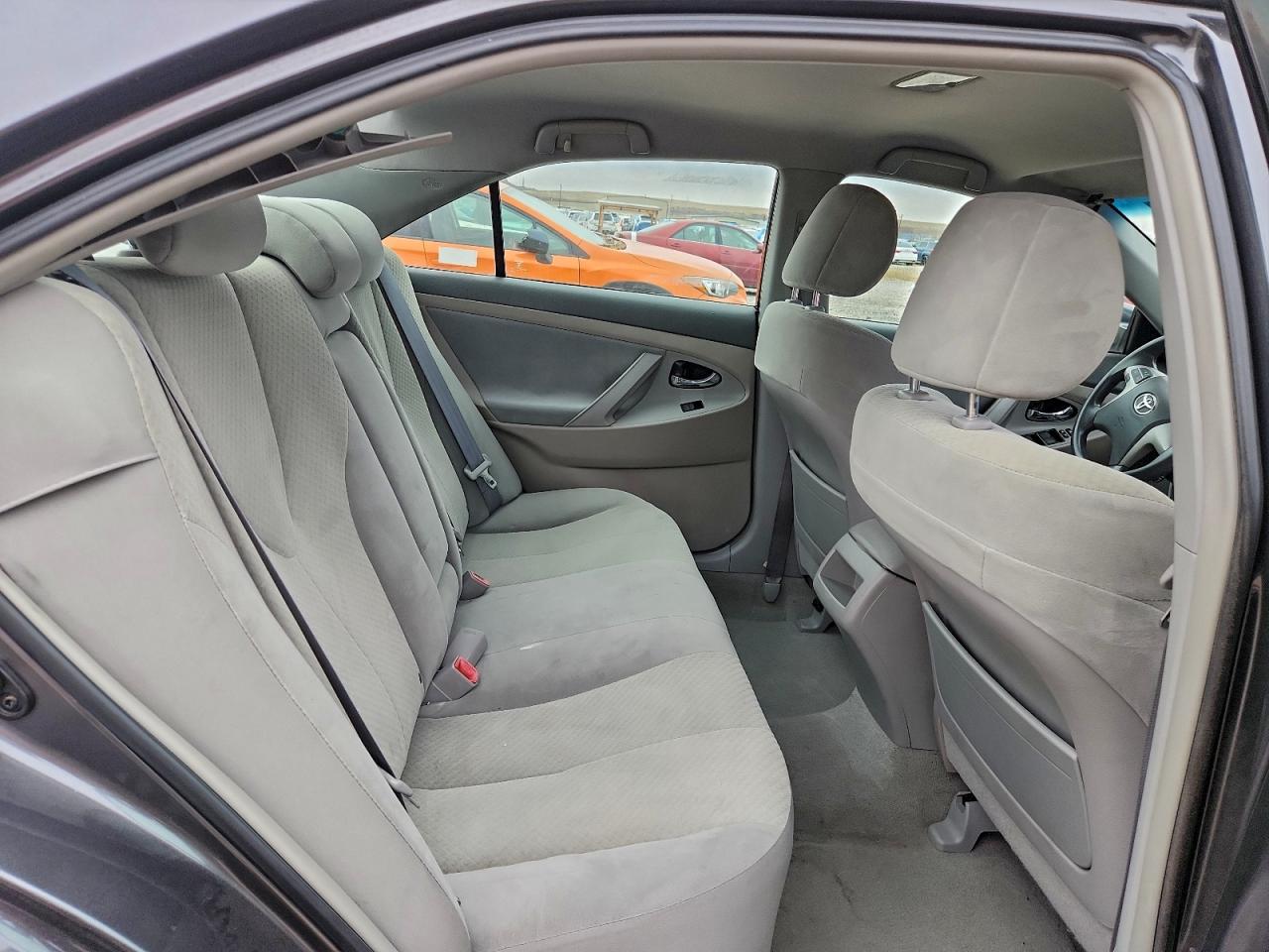 2009 TOYOTA CAMRY BASE photo 10