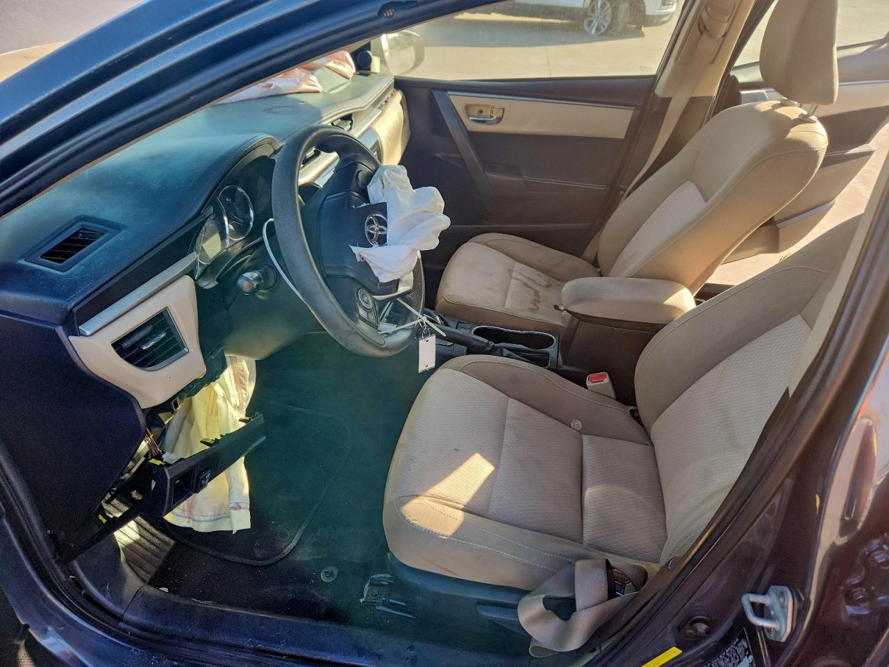 2015 TOYOTA COROLLA L photo 13