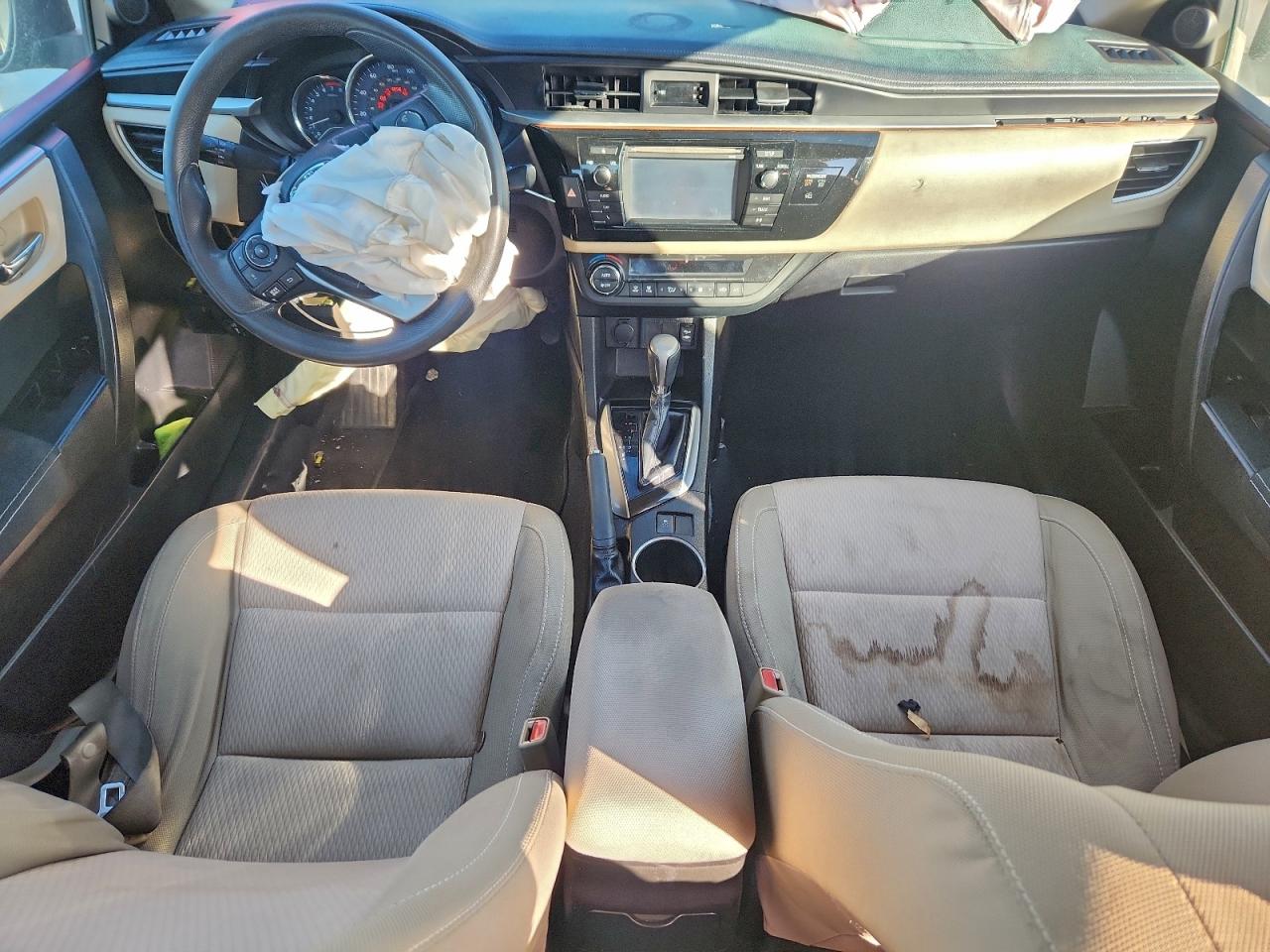 2015 TOYOTA COROLLA L photo 15
