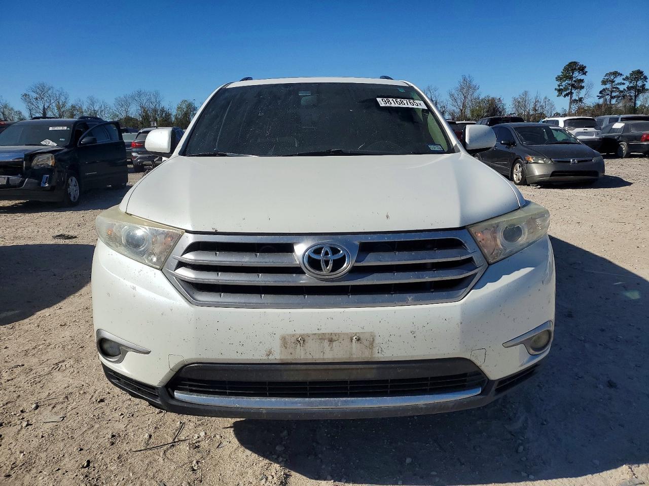 2013 TOYOTA HIGHLANDER BASE photo 5