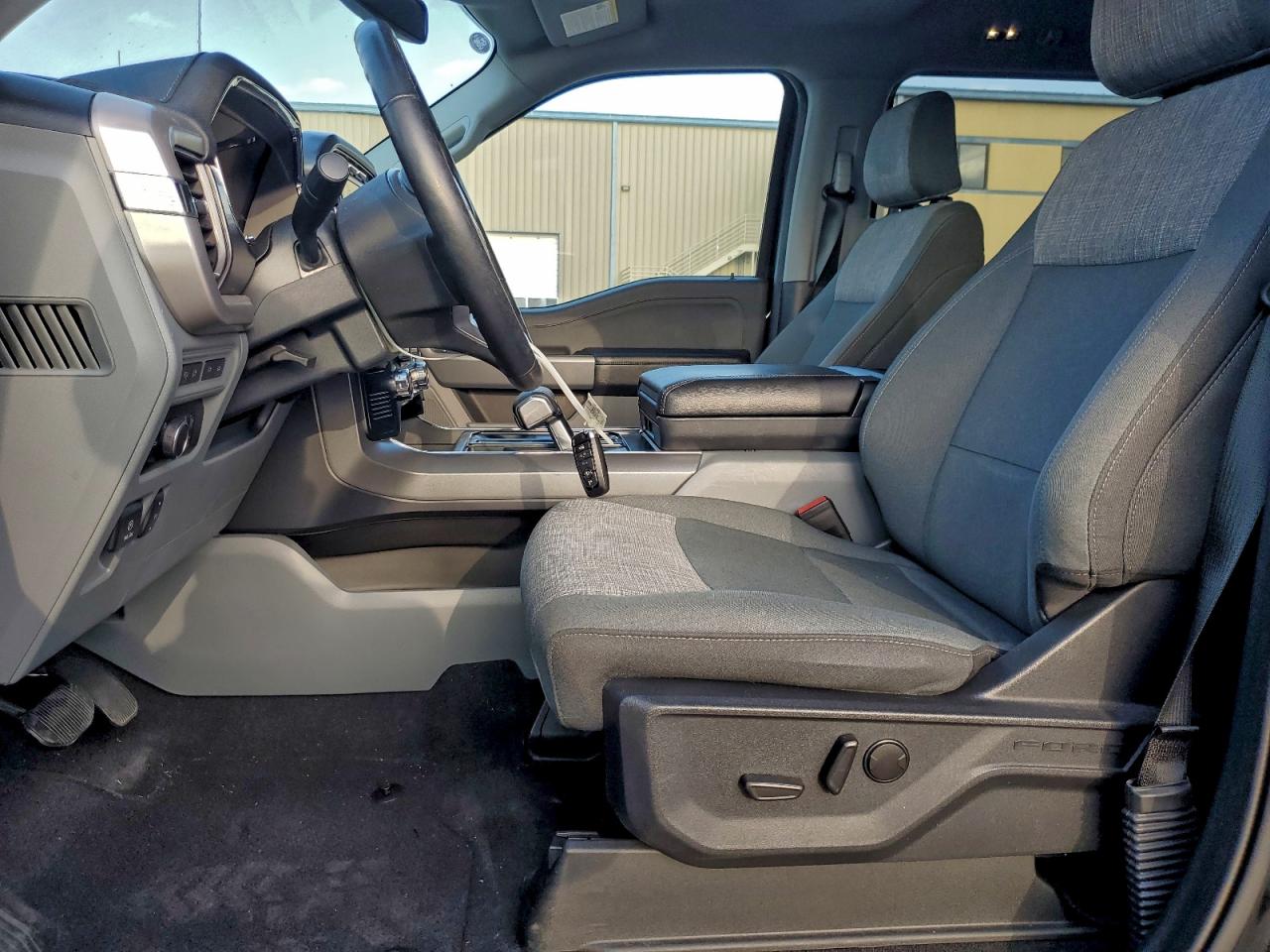 2023 FORD F150 LIGHTNING PRO photo 7