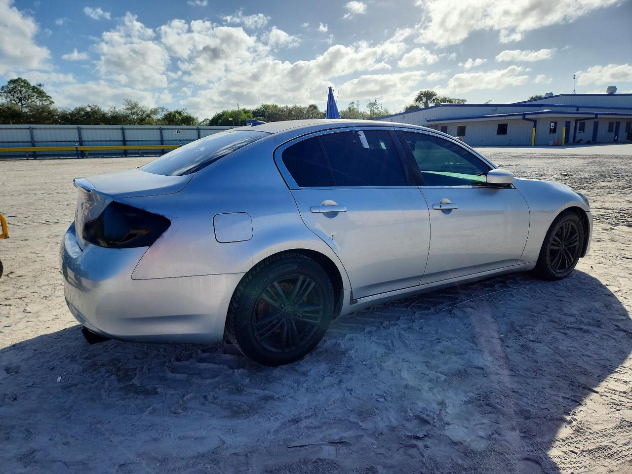 2013 INFINITI G37 BASE photo 5