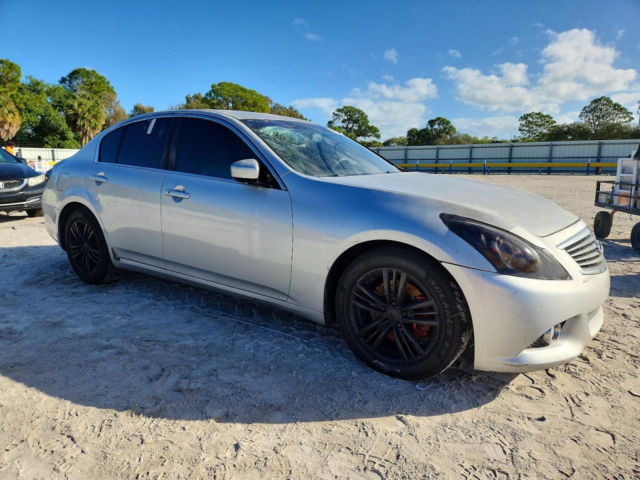 2013 INFINITI G37 BASE photo 7