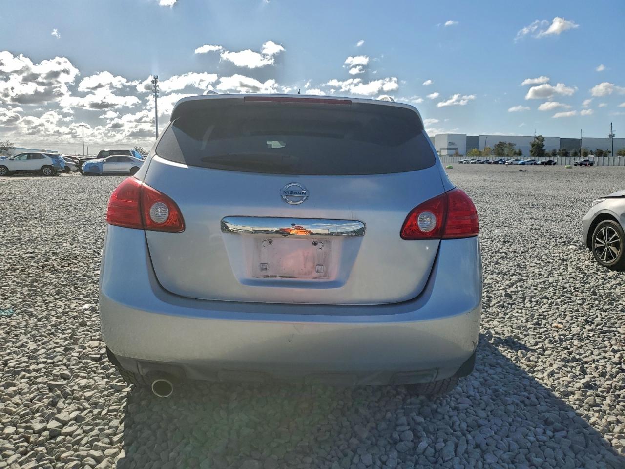 2013 NISSAN ROGUE S photo 6