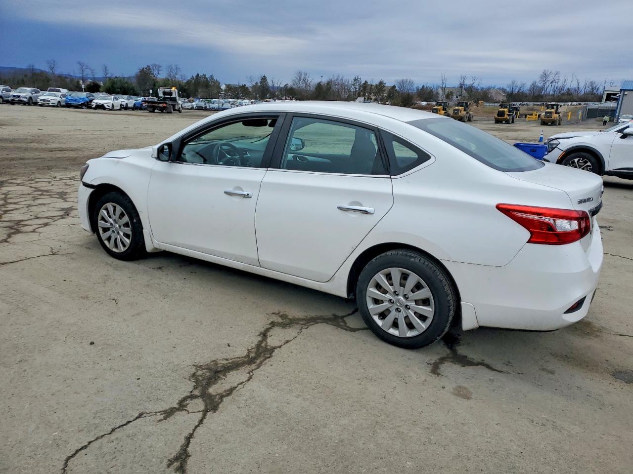 2016 NISSAN SENTRA S photo 2