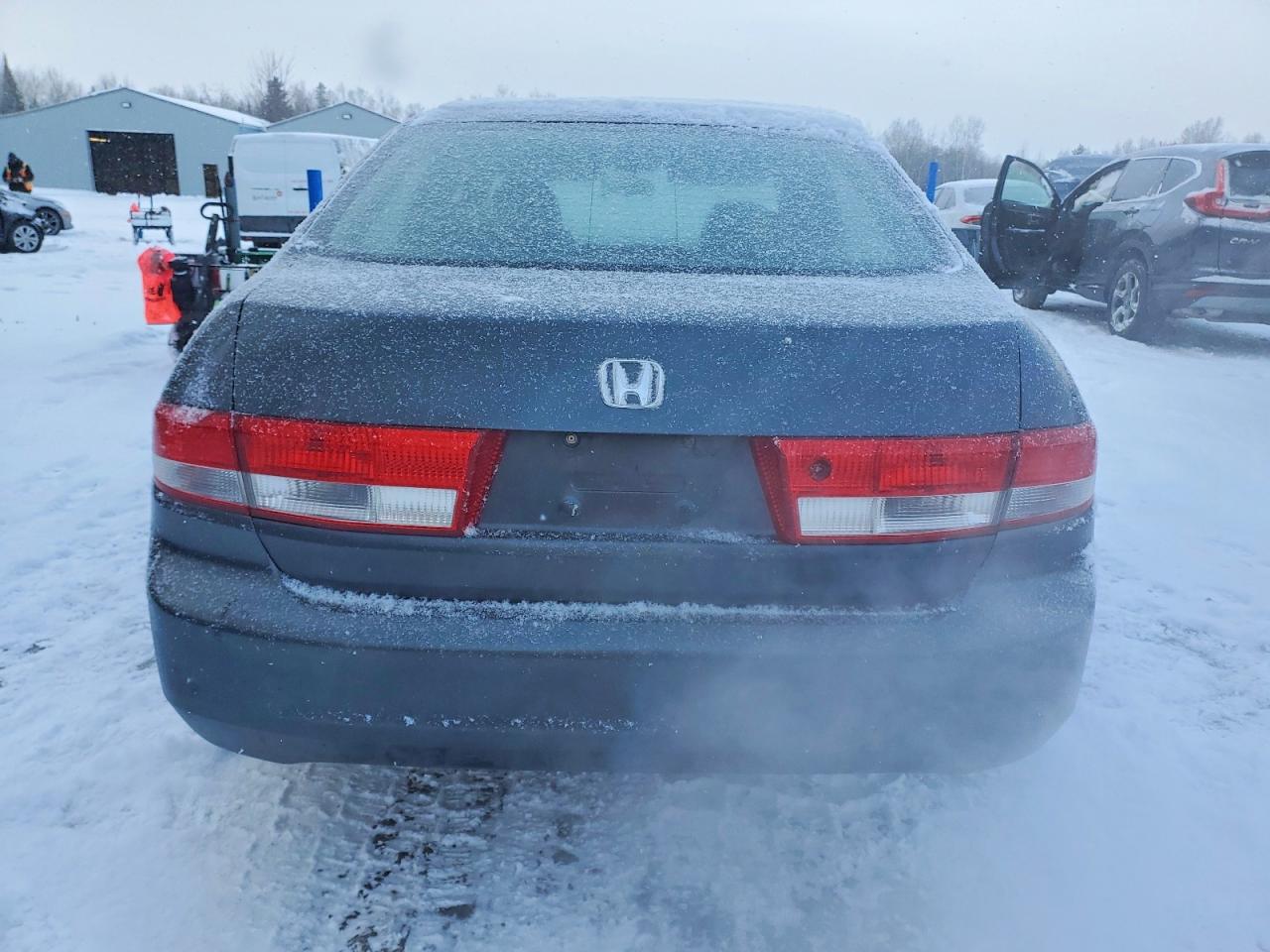 2004 HONDA ACCORD LX photo 6