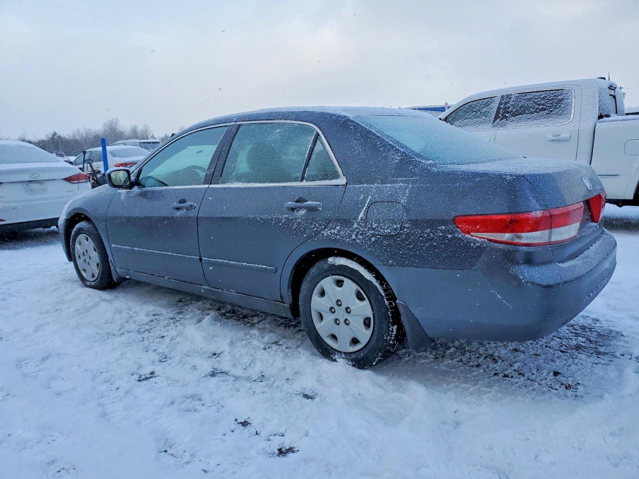2004 HONDA ACCORD LX photo 2