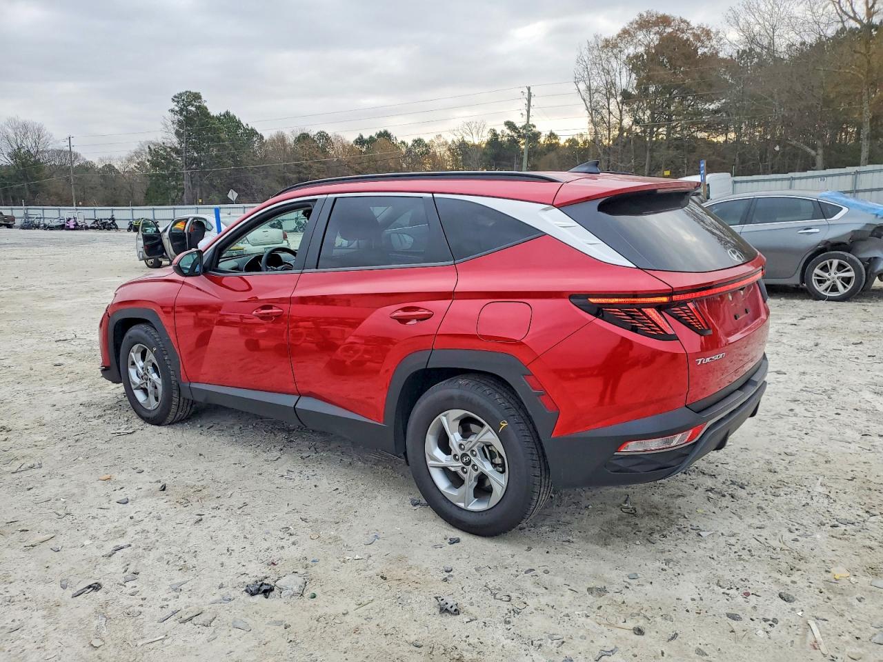 2022 HYUNDAI TUCSON SEL photo 2