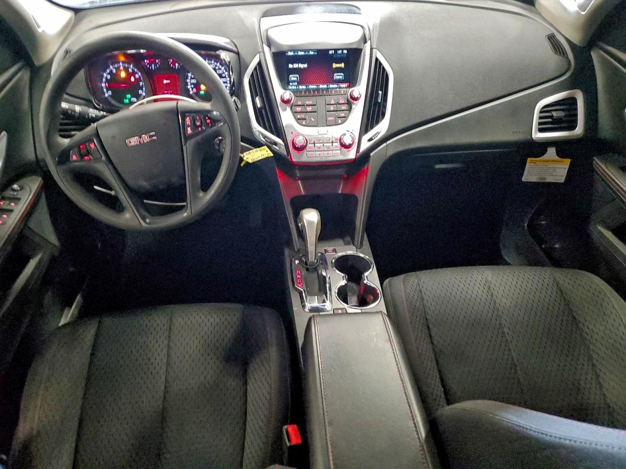 2015 GMC TERRAIN SLE photo 8
