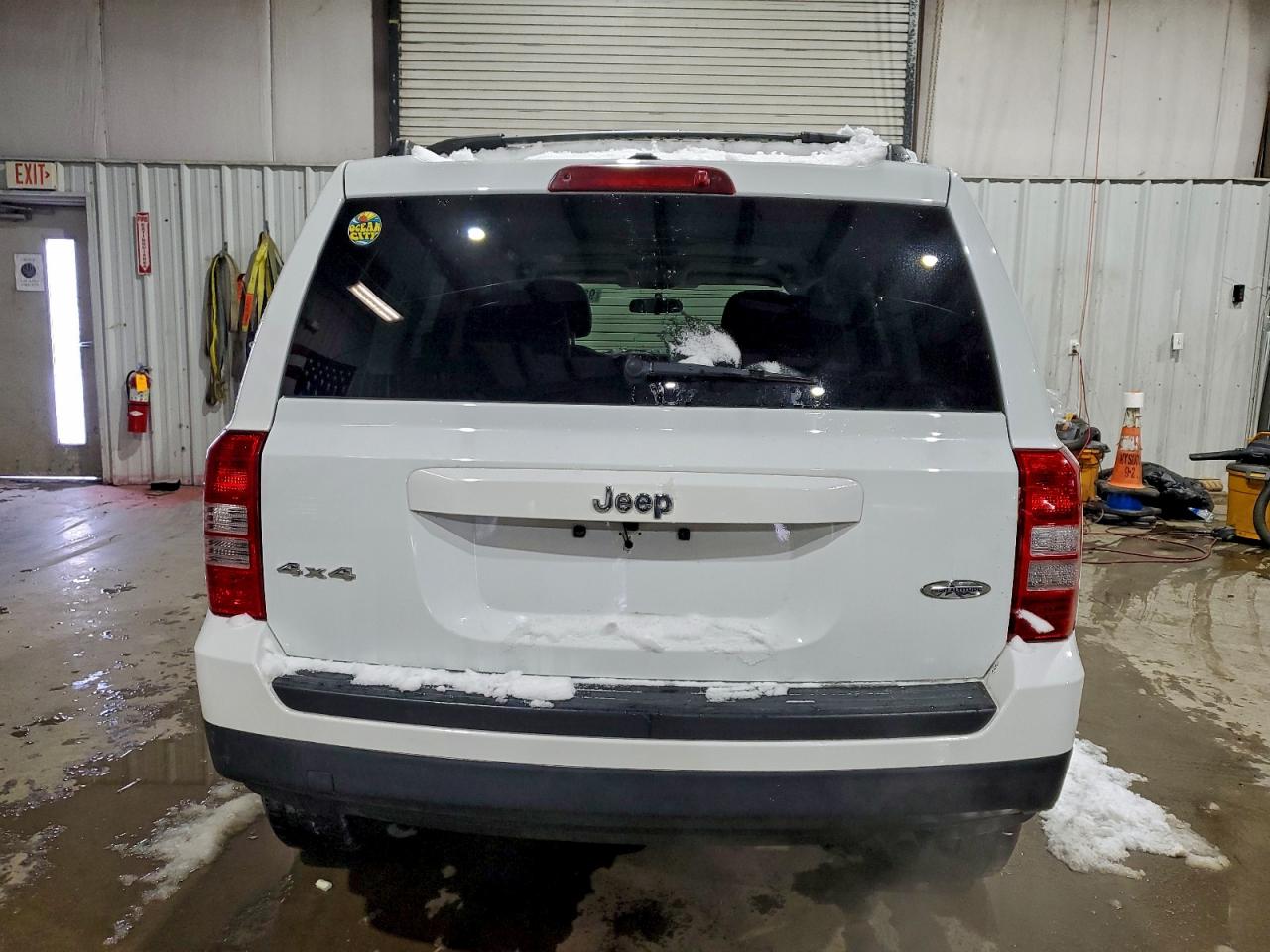 2015 JEEP PATRIOT LATITUDE photo 6