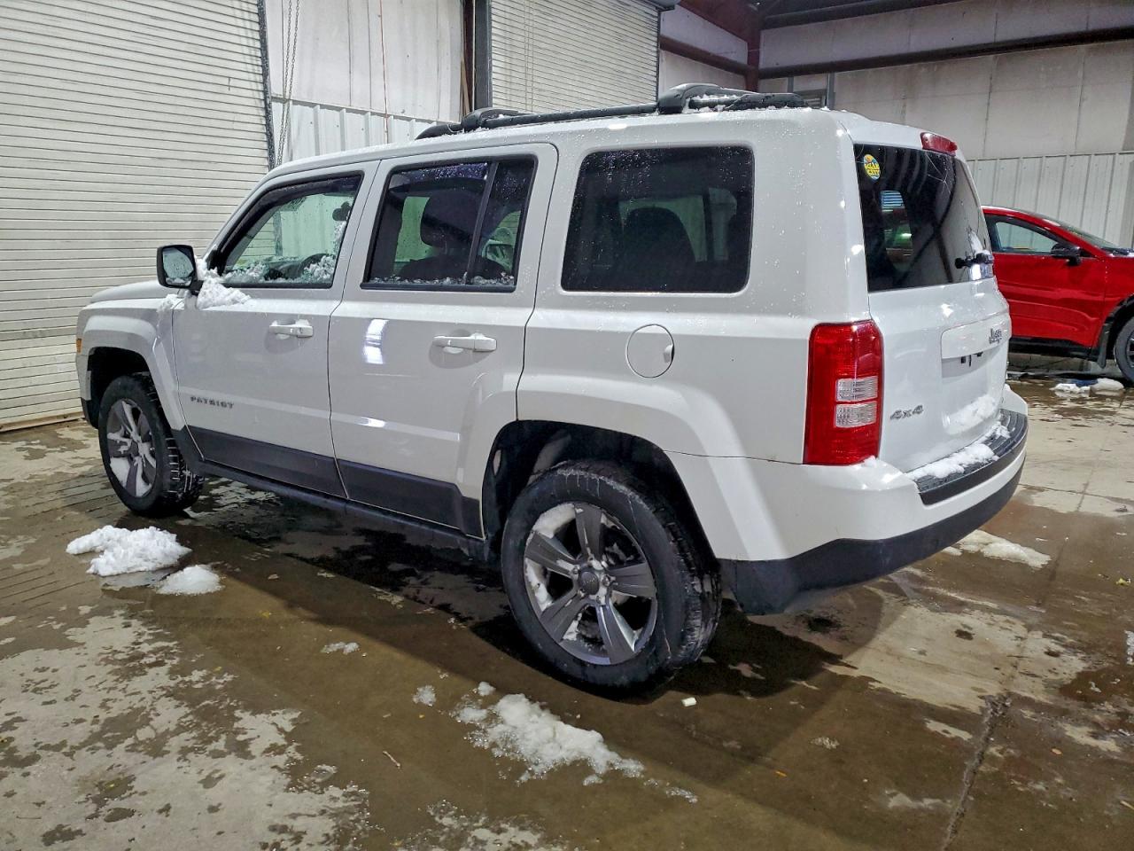 2015 JEEP PATRIOT LATITUDE photo 2