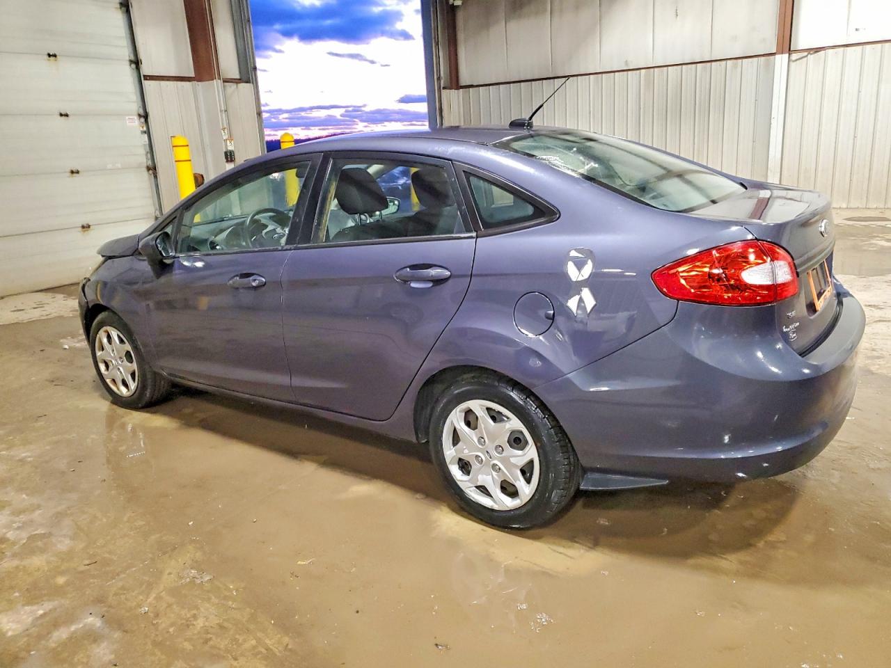 2012 FORD FIESTA SE photo 2