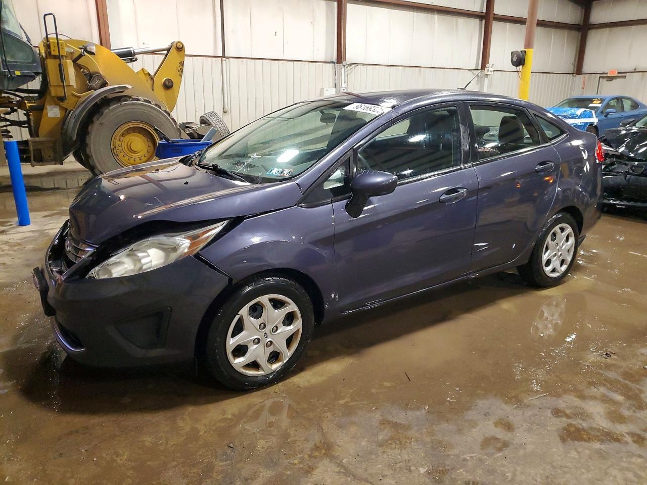 2012 FORD FIESTA