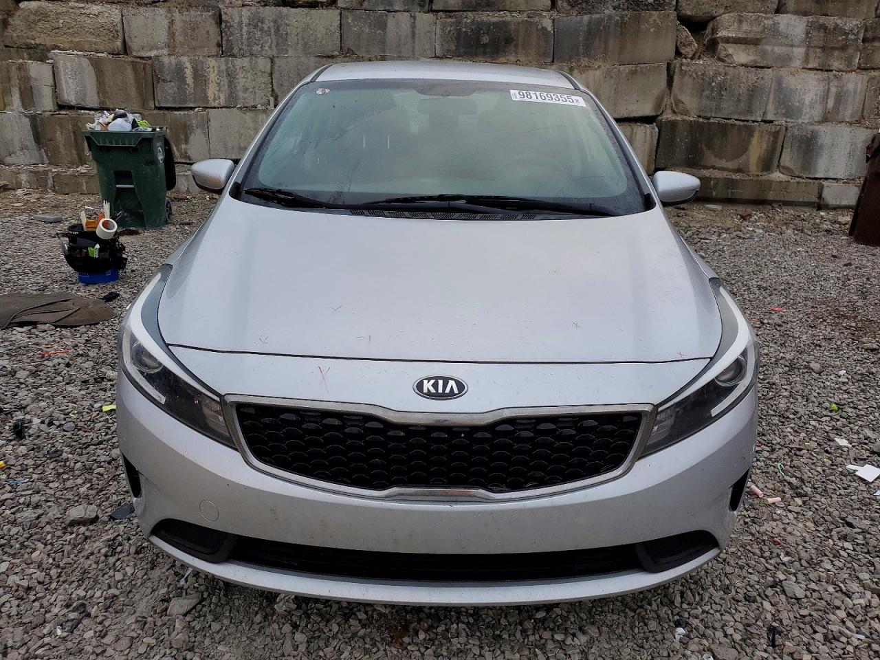 2017 KIA FORTE LX photo 5