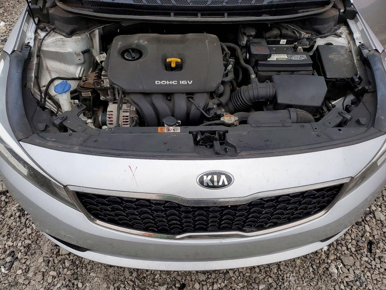 2017 KIA FORTE LX photo 11
