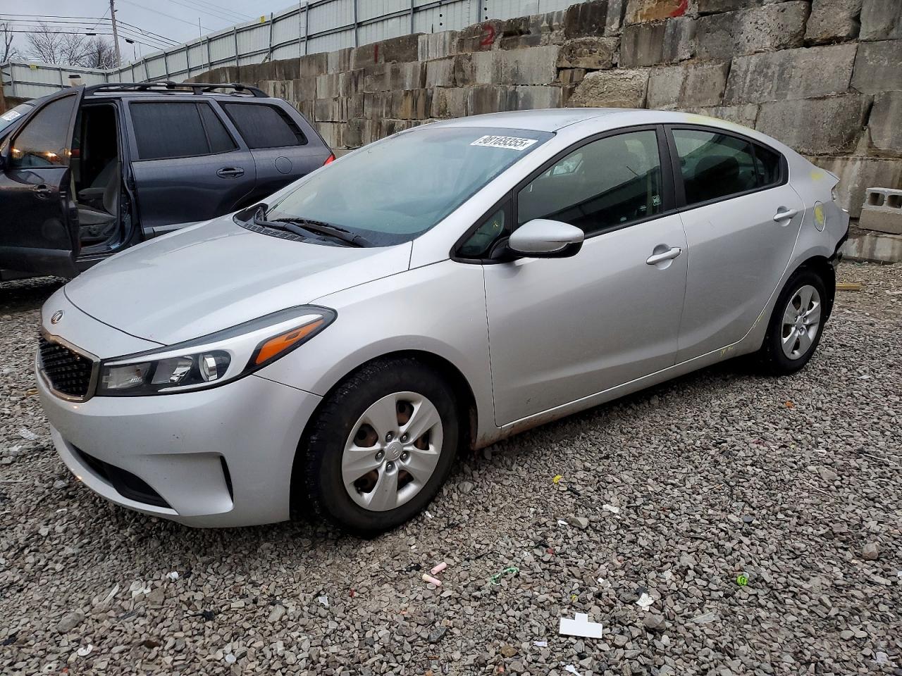 2017 KIA FORTE