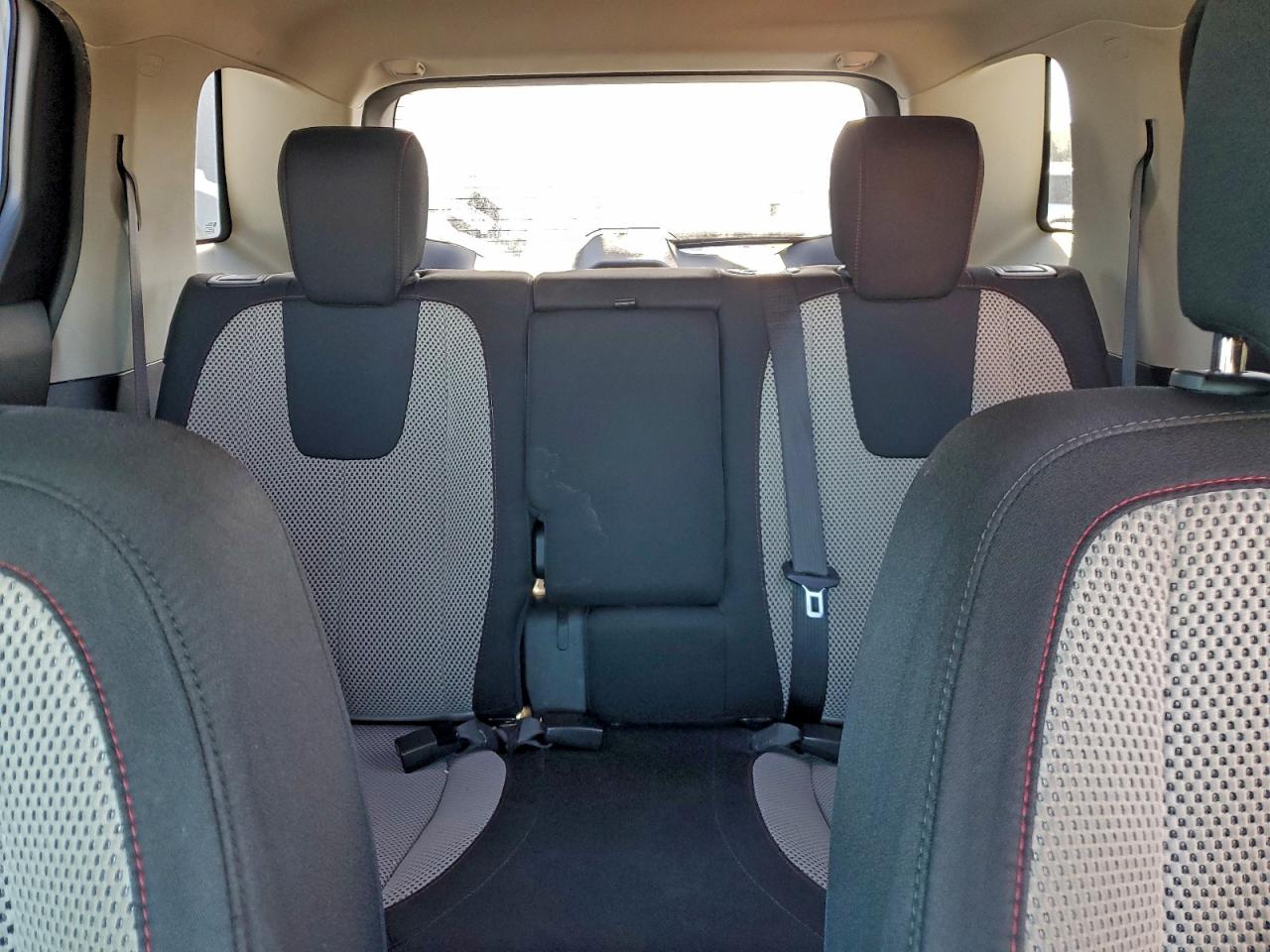 2017 GMC TERRAIN SLE photo 10