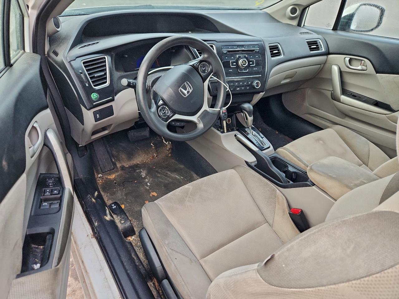 2013 HONDA CIVIC LX photo 8