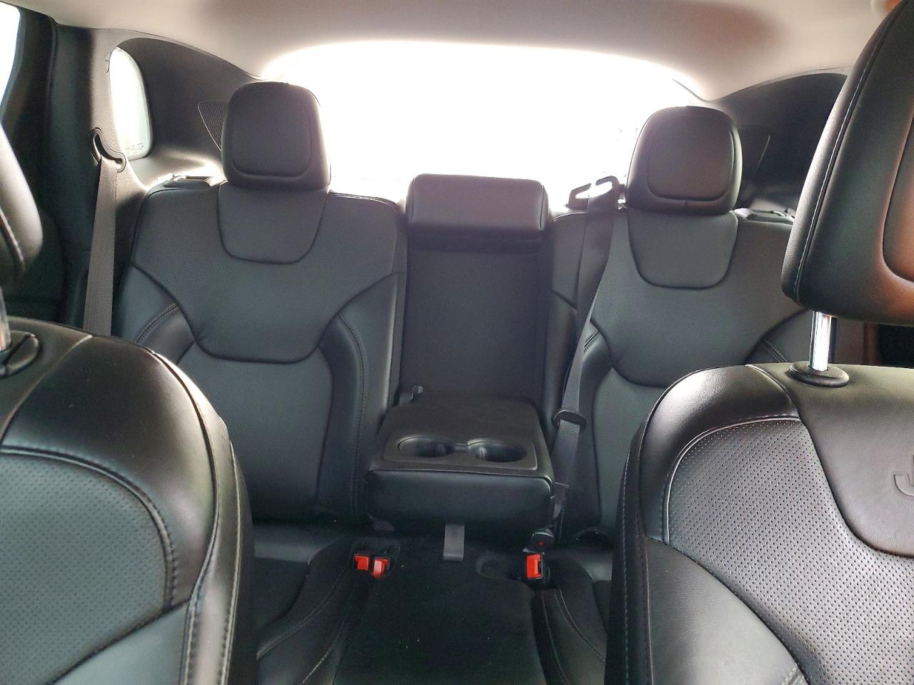 2021 JEEP CHEROKEE LATITUDE LUX photo 10