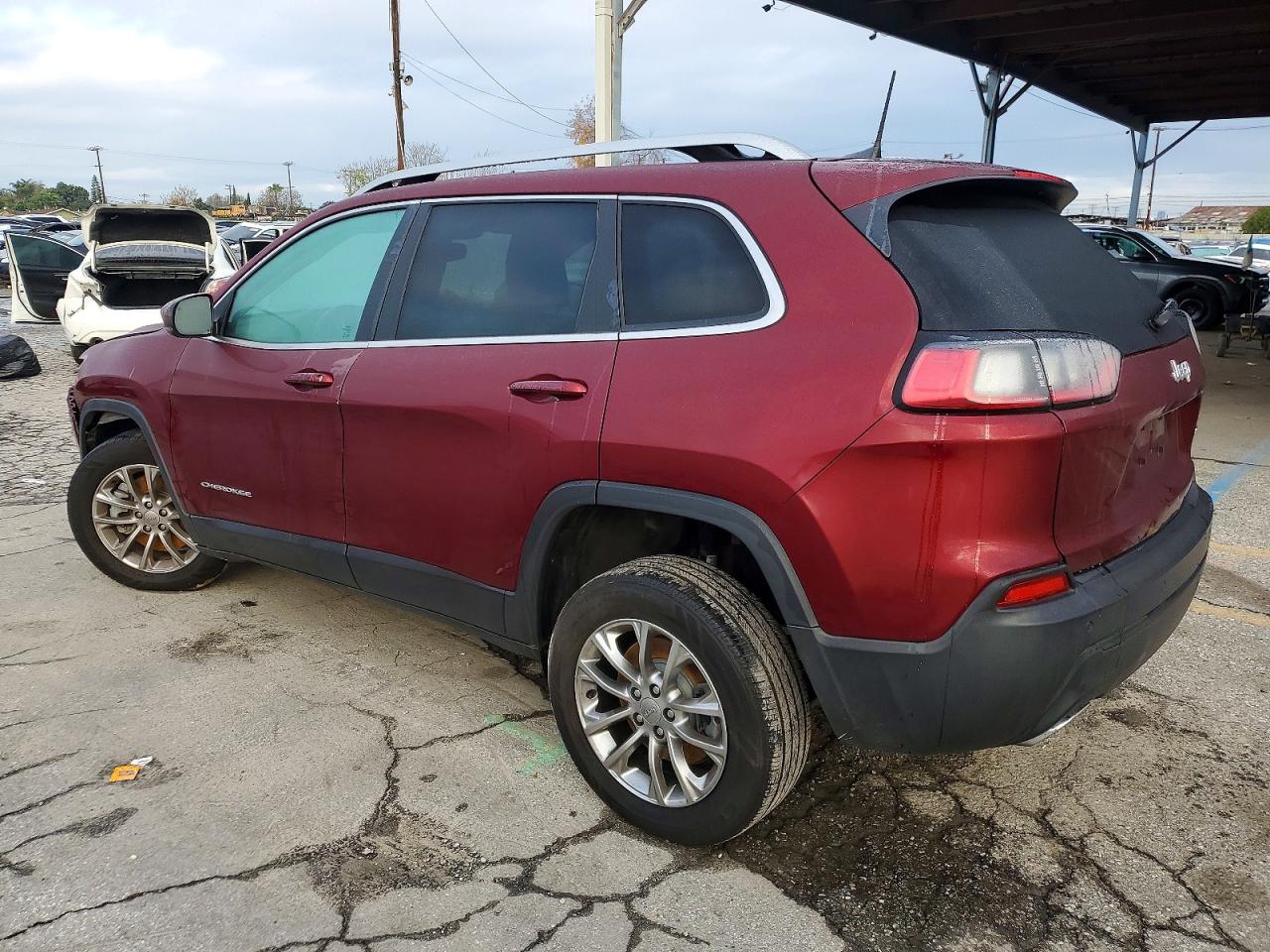 2021 JEEP CHEROKEE LATITUDE LUX photo 2