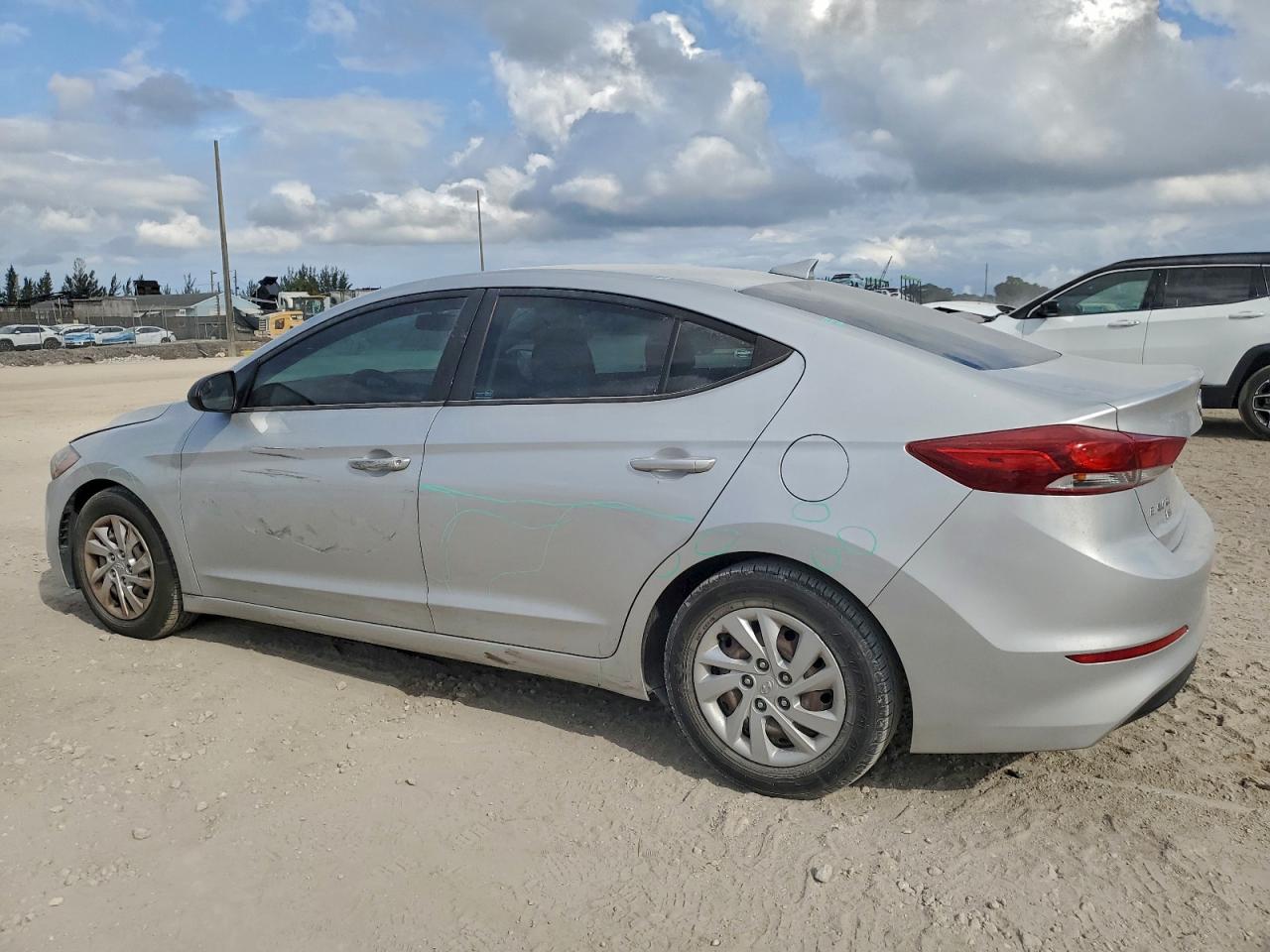 2017 HYUNDAI ELANTRA SE photo 3