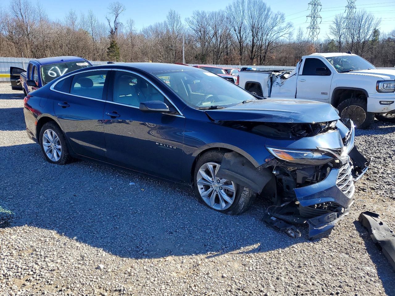 2021 CHEVROLET MALIBU LT photo 4