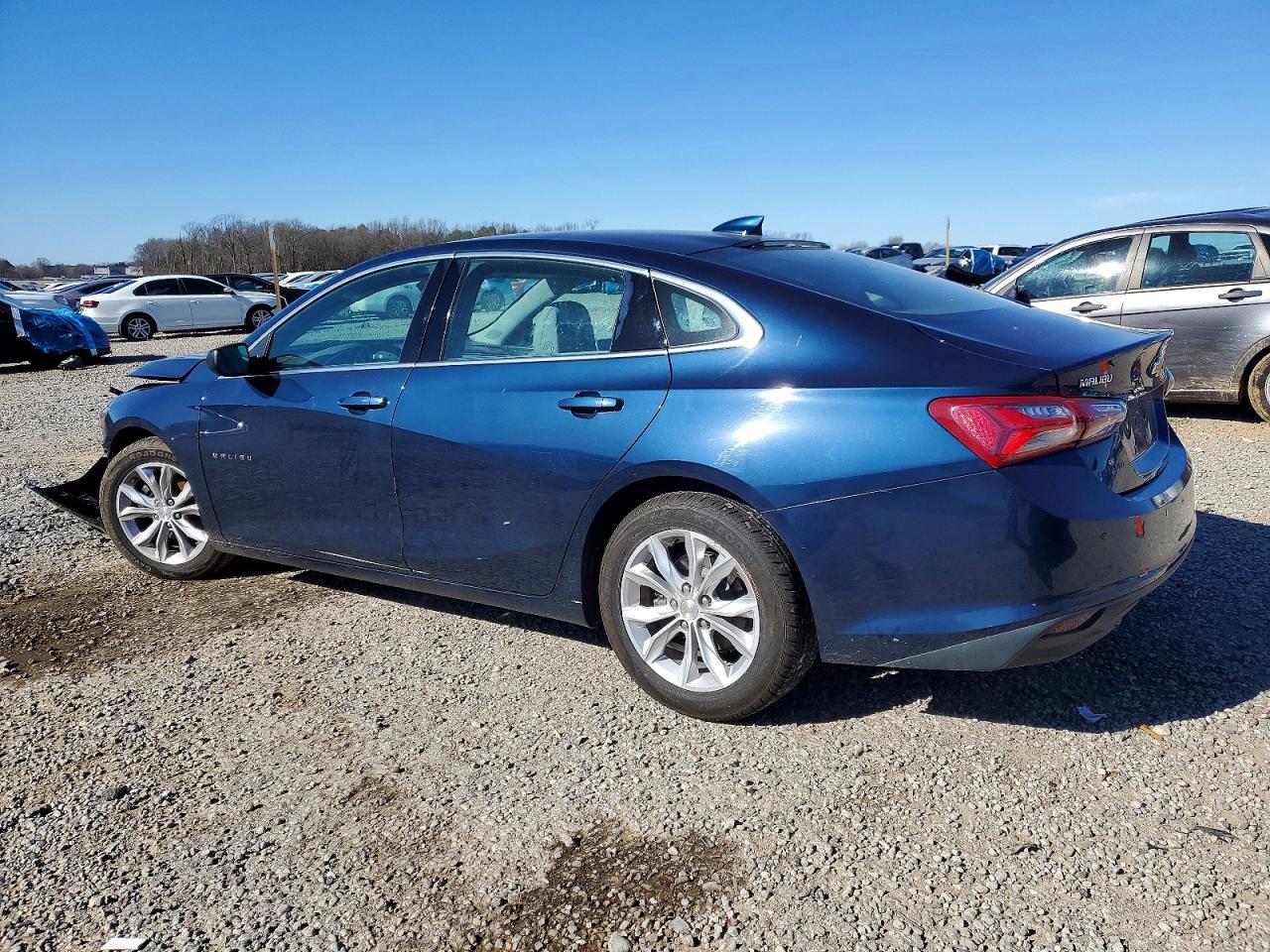 2021 CHEVROLET MALIBU LT photo 2