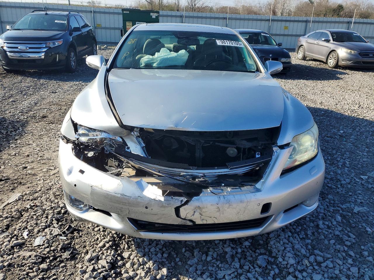 2011 LEXUS LS 460 photo 5