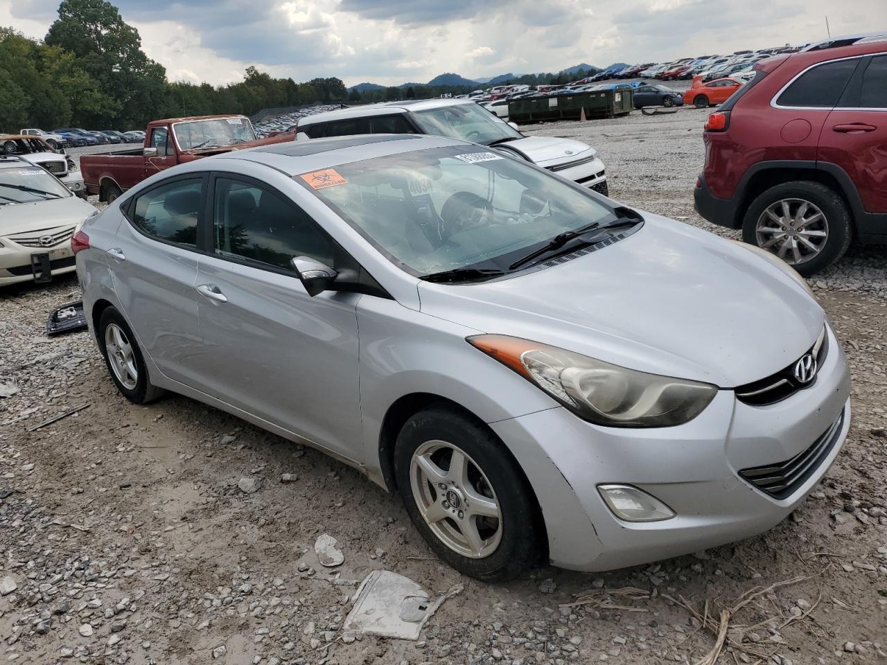 2013 HYUNDAI ELANTRA GLS photo 4