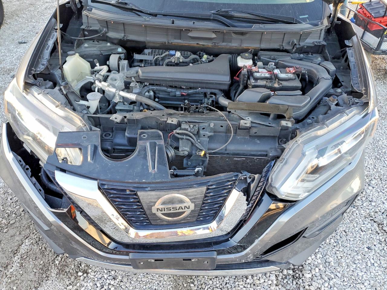 2017 NISSAN ROGUE SV photo 12