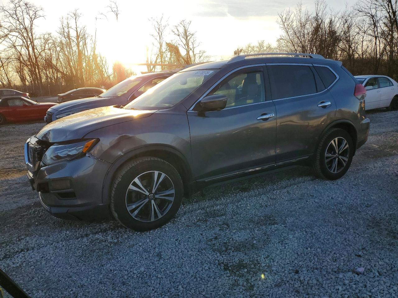 2017 NISSAN ROGUE