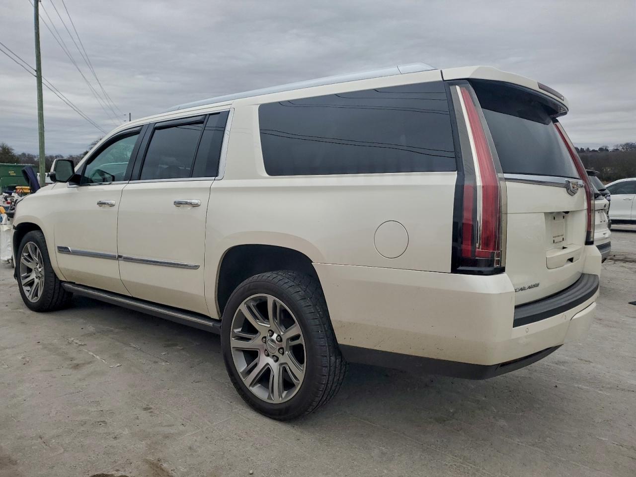 2015 CADILLAC ESCALADE ESV PREMIUM photo 2