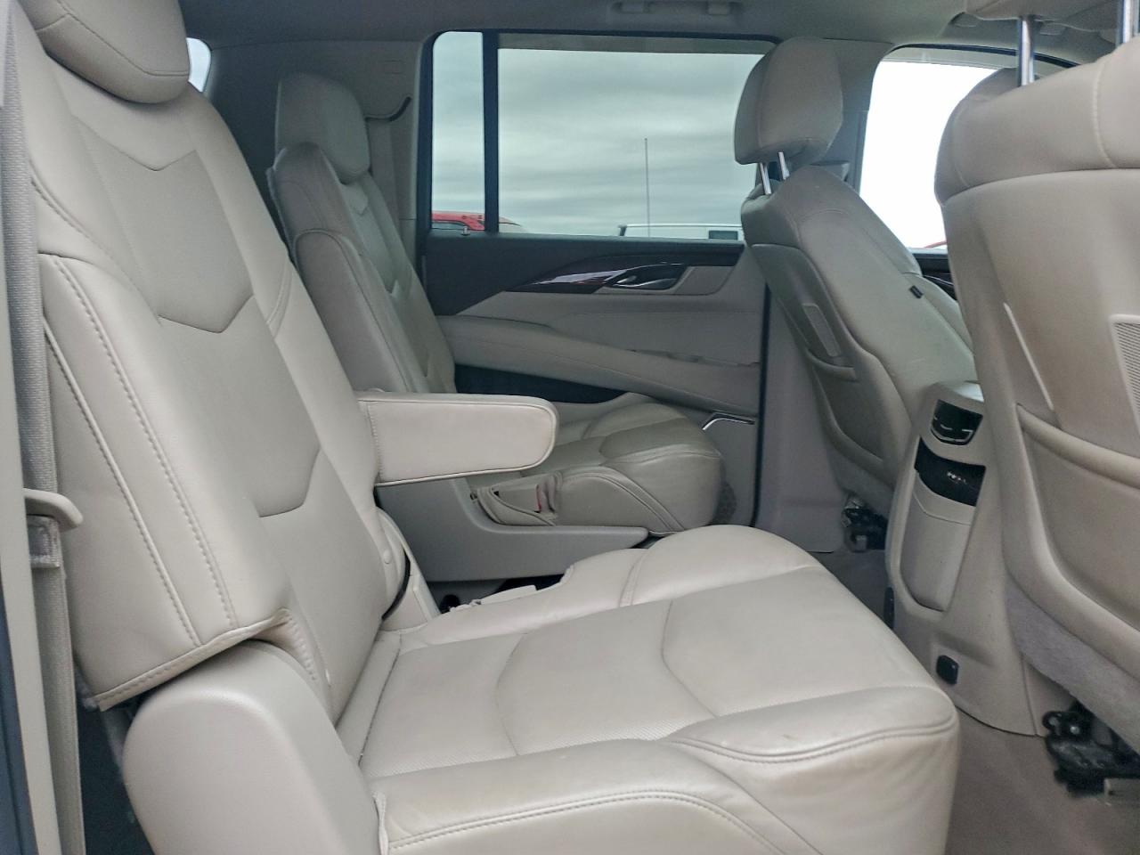 2015 CADILLAC ESCALADE ESV PREMIUM photo 10