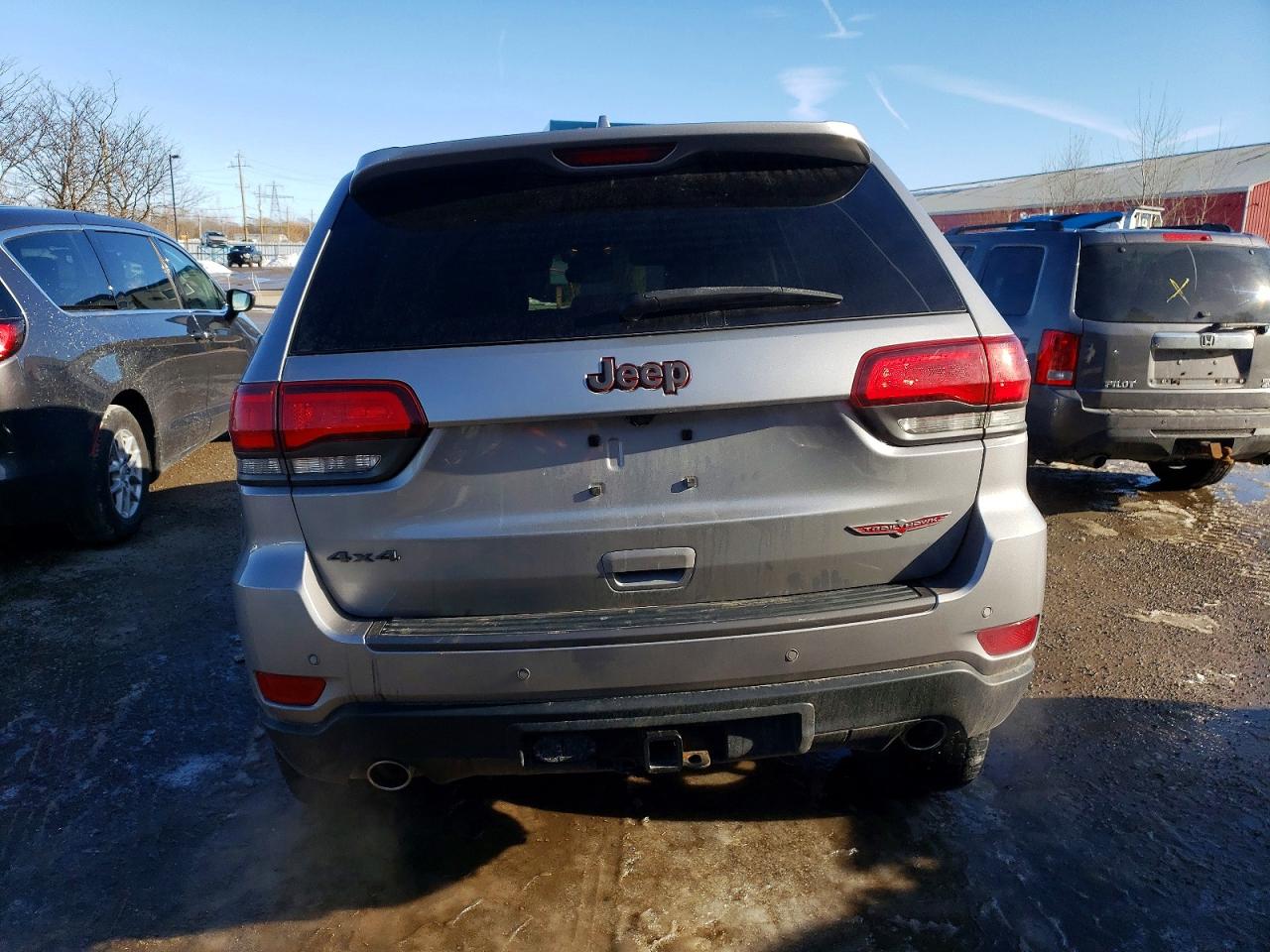 2018 JEEP GRAND CHEROKEE TRAILHAWK photo 6
