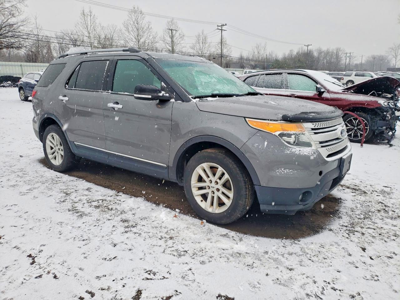 2014 FORD EXPLORER XLT photo 4