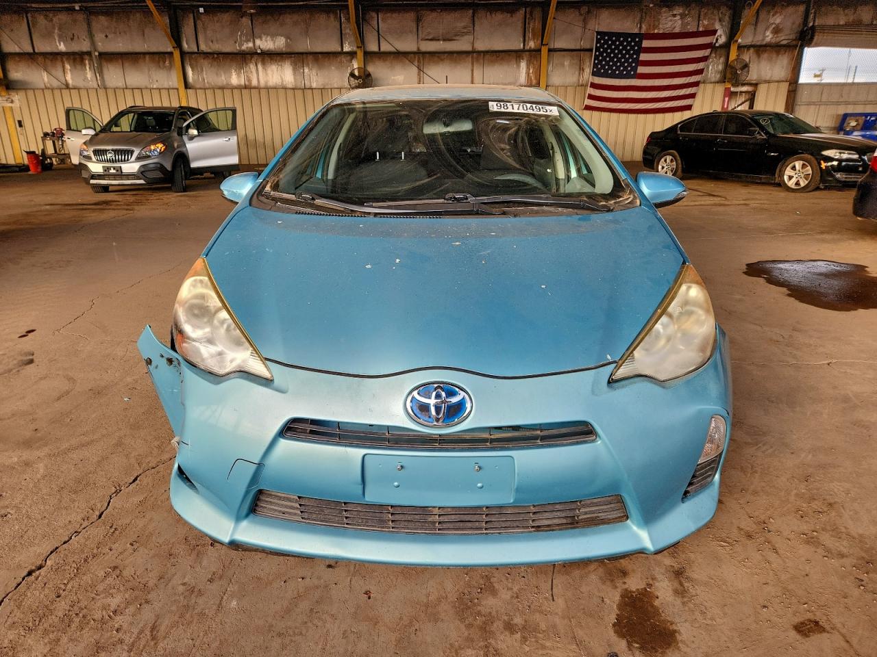 2013 TOYOTA PRIUS C photo 5