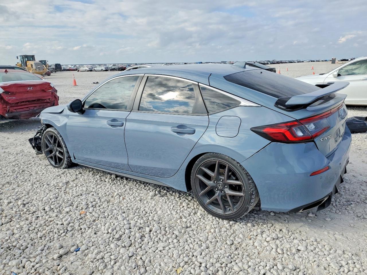 2024 HONDA CIVIC SPORT TOURING photo 3