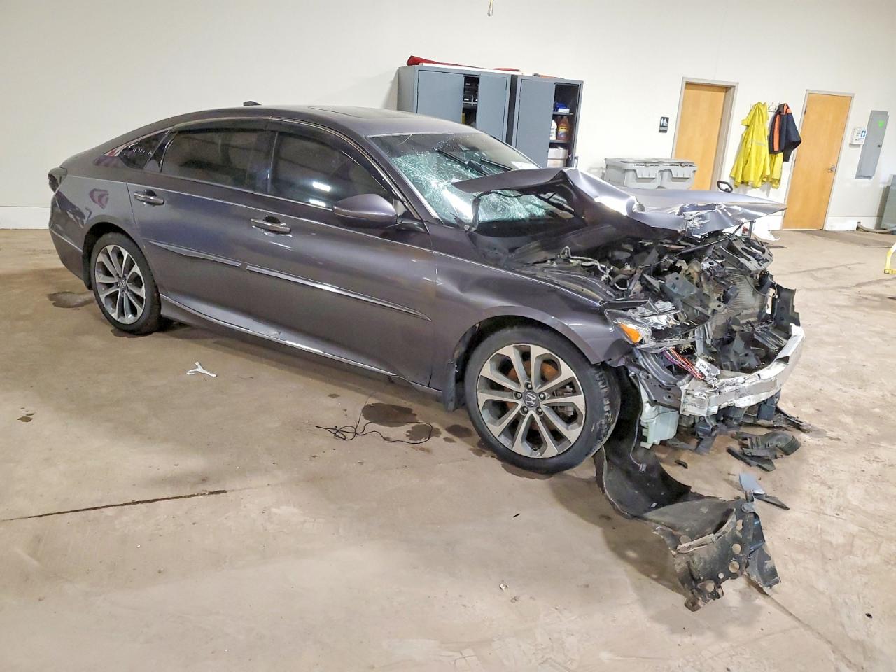 2018 HONDA ACCORD TOURING photo 4