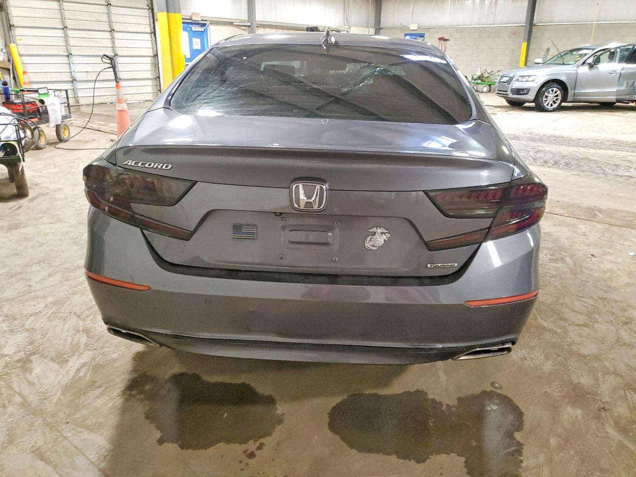 2018 HONDA ACCORD TOURING photo 6