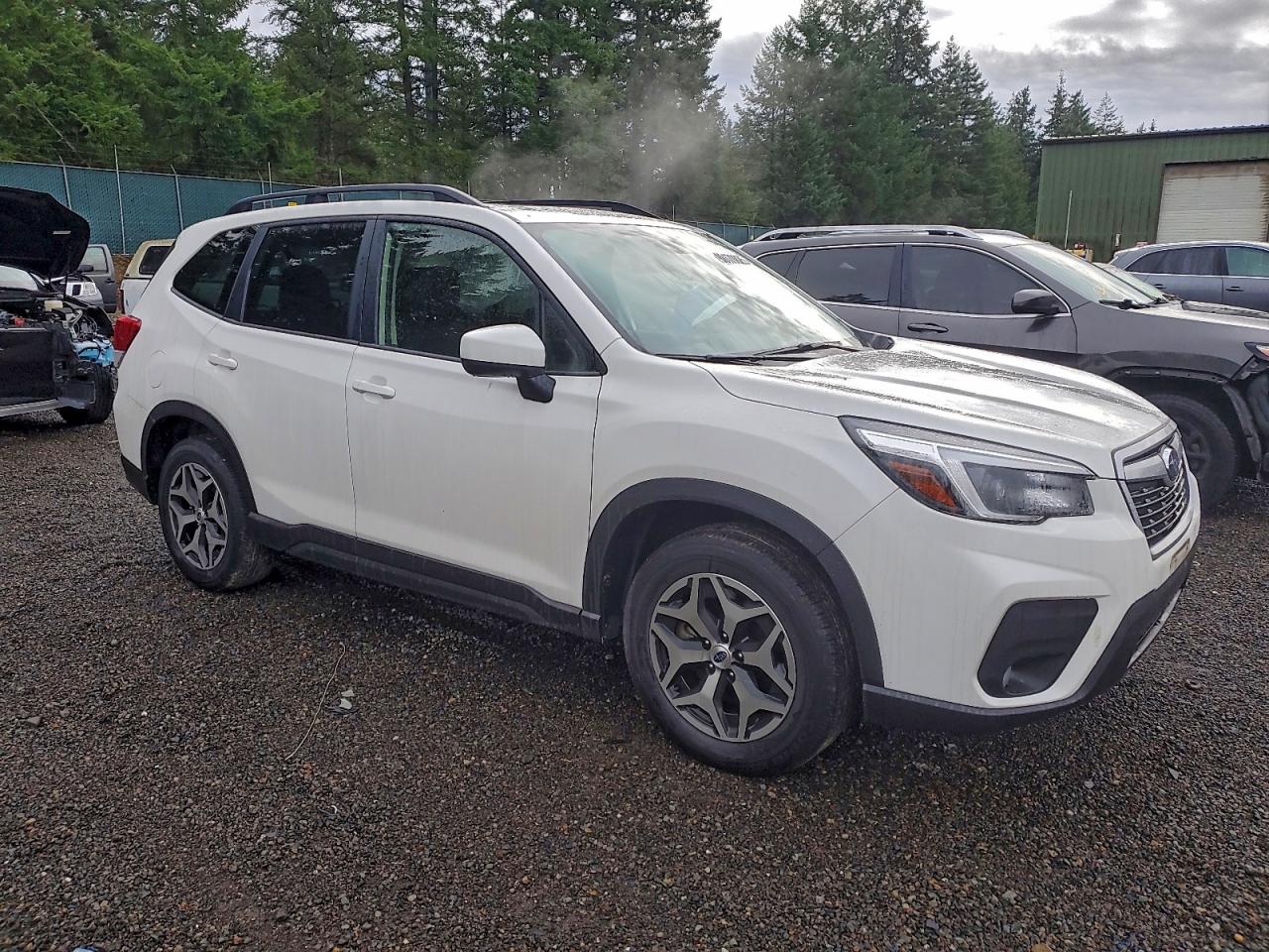 2021 SUBARU FORESTER PREMIUM photo 4