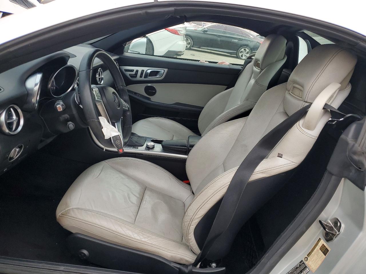 2013 MERCEDES-BENZ SLK 250 photo 7