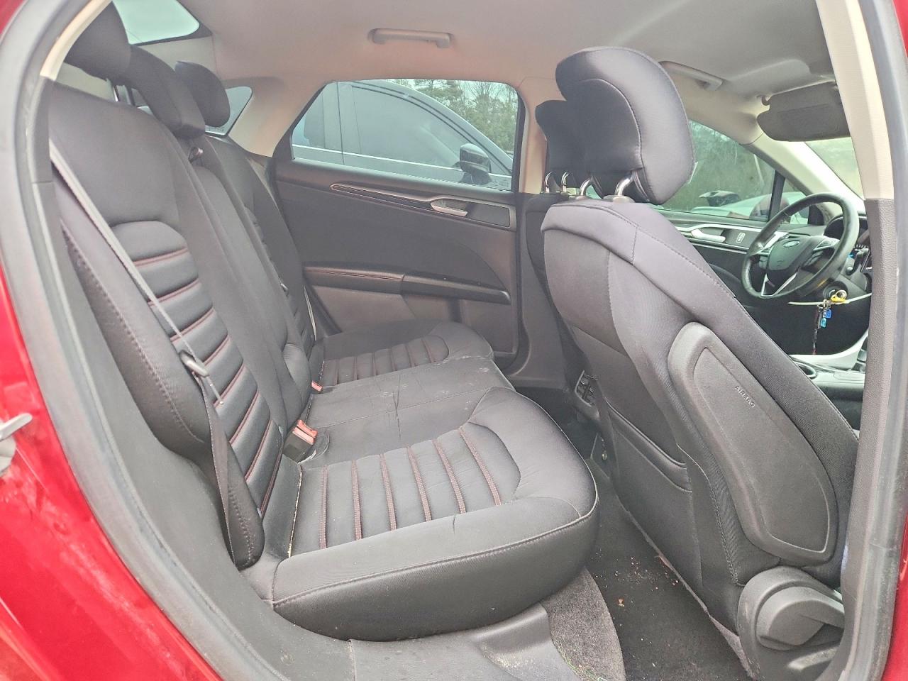 2014 FORD FUSION SE photo 10