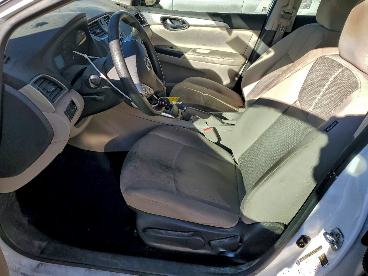 2016 NISSAN SENTRA S photo 7