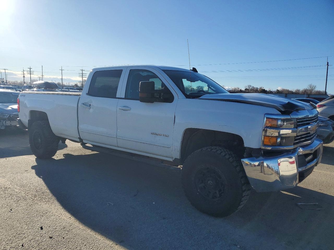 2018 CHEVROLET SILVERADO K3500 LT photo 4