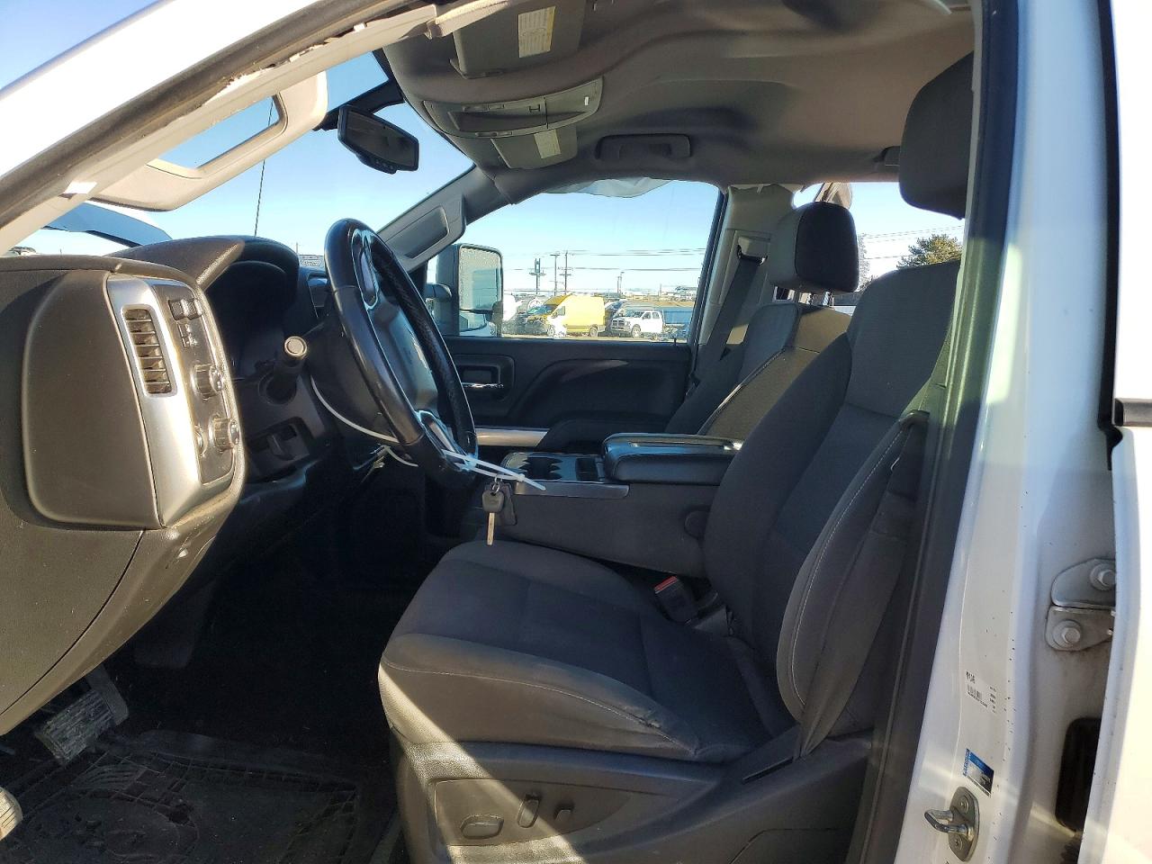 2018 CHEVROLET SILVERADO K3500 LT photo 7