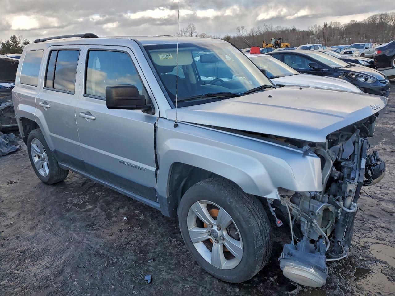 2012 JEEP PATRIOT LATITUDE photo 4