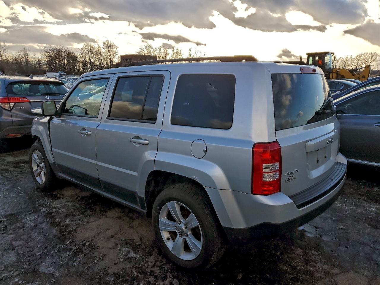 2012 JEEP PATRIOT LATITUDE photo 2
