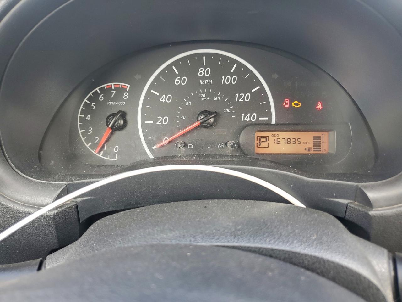 2018 NISSAN VERSA S photo 9