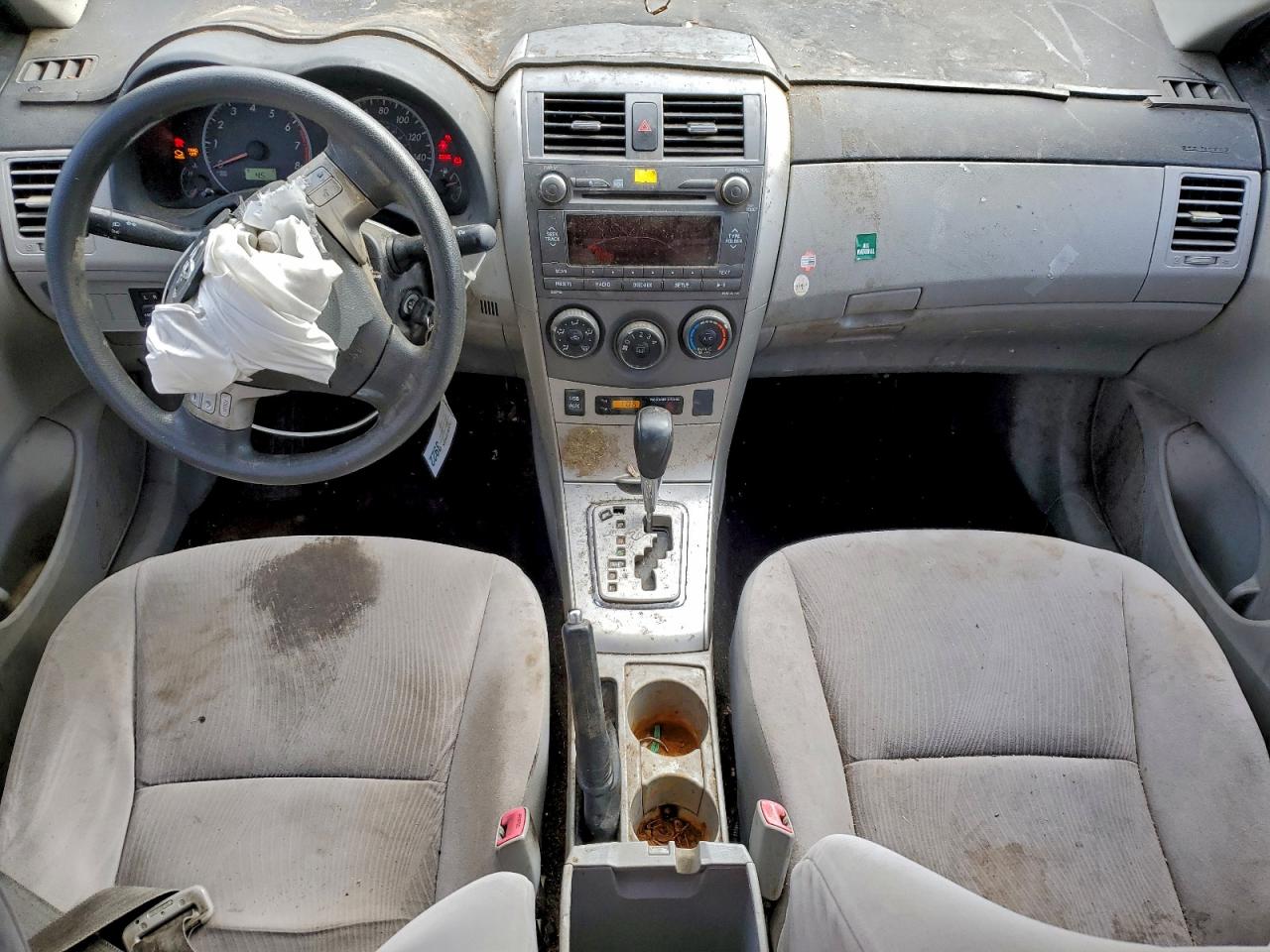 2011 TOYOTA COROLLA BASE photo 8