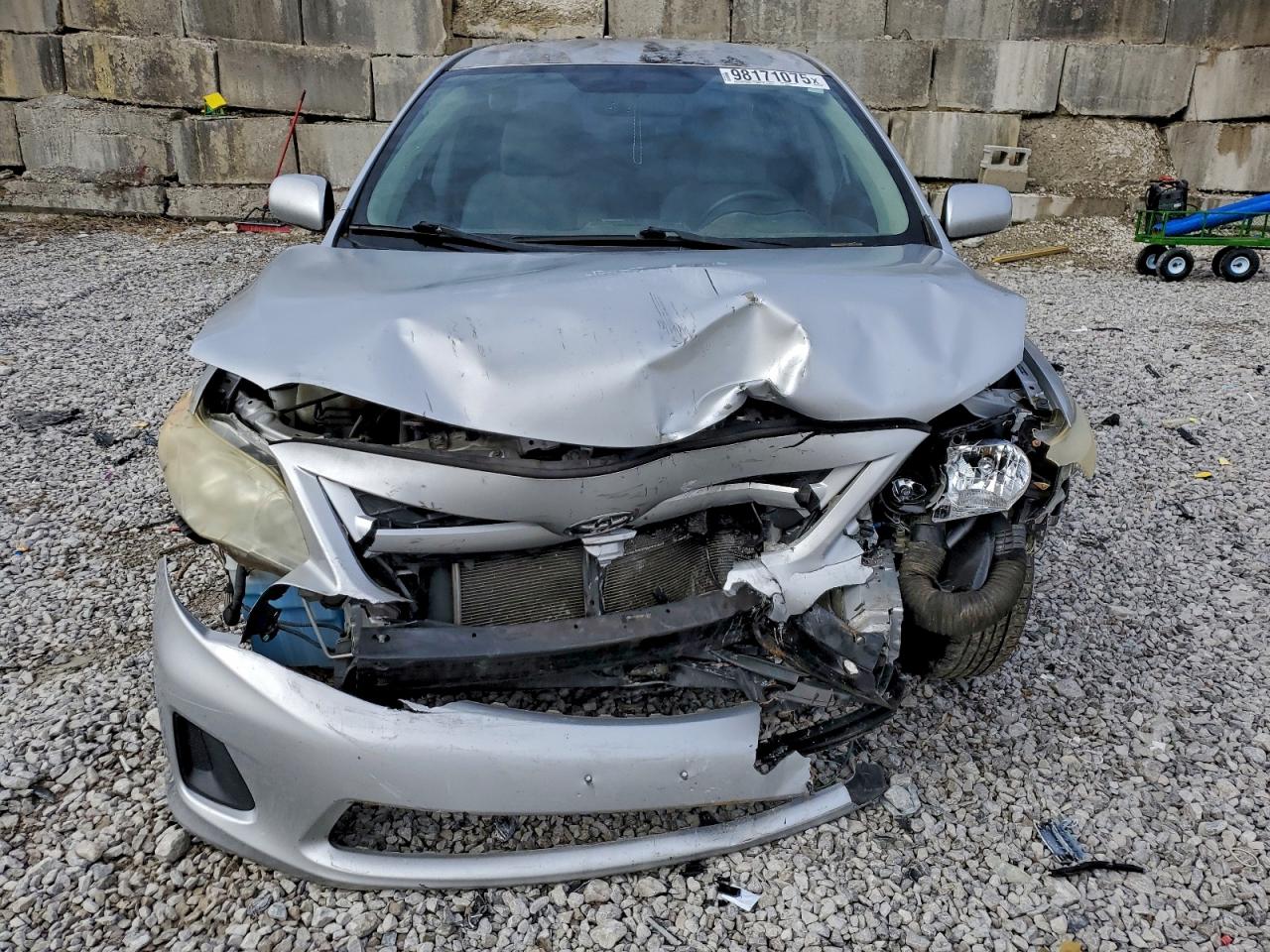 2011 TOYOTA COROLLA BASE photo 5